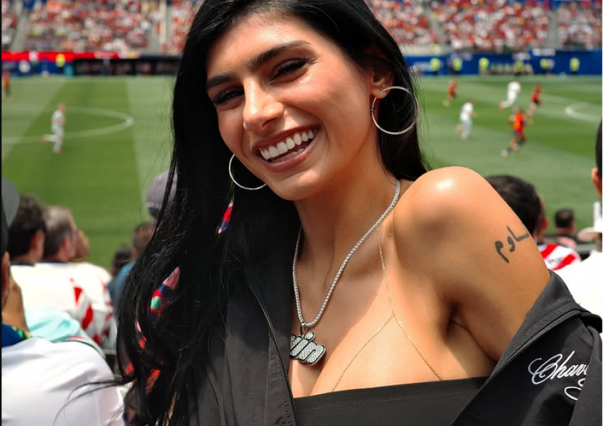 VIDEO/ Mia Khalifa tregon cilën skuadër do të mbështesë në finalen e Botërorit
