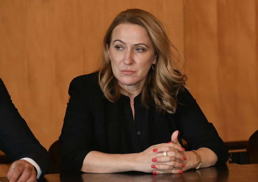Mblidhen 53 nënshkrime nga deputetët në Serbi, kërkojnë shkarkimin e ministres Snezana Paunoviç