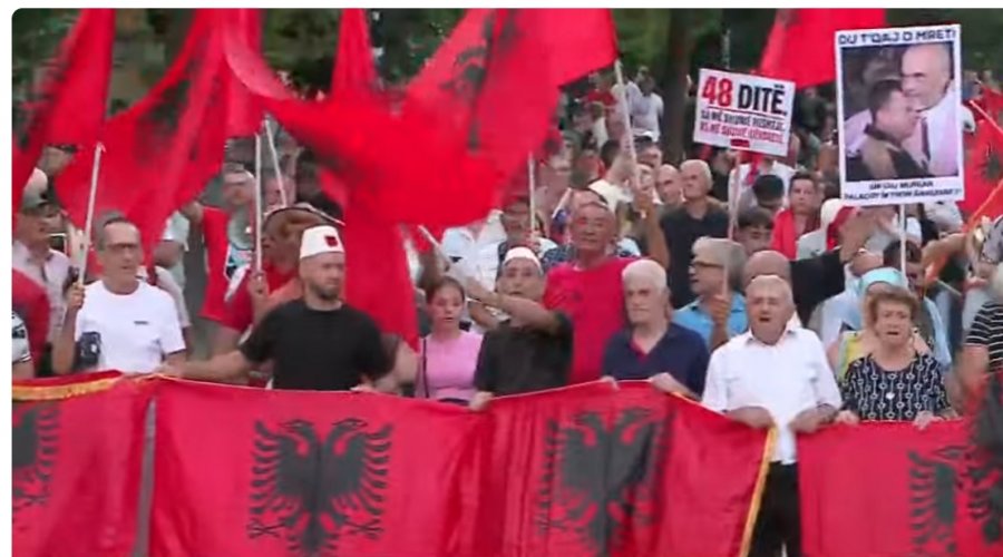  Rama  jep dorëheqjen   Protesta e 48 të kundër qeverisë  qytetarët marshojnë drejt Kryeministrisë