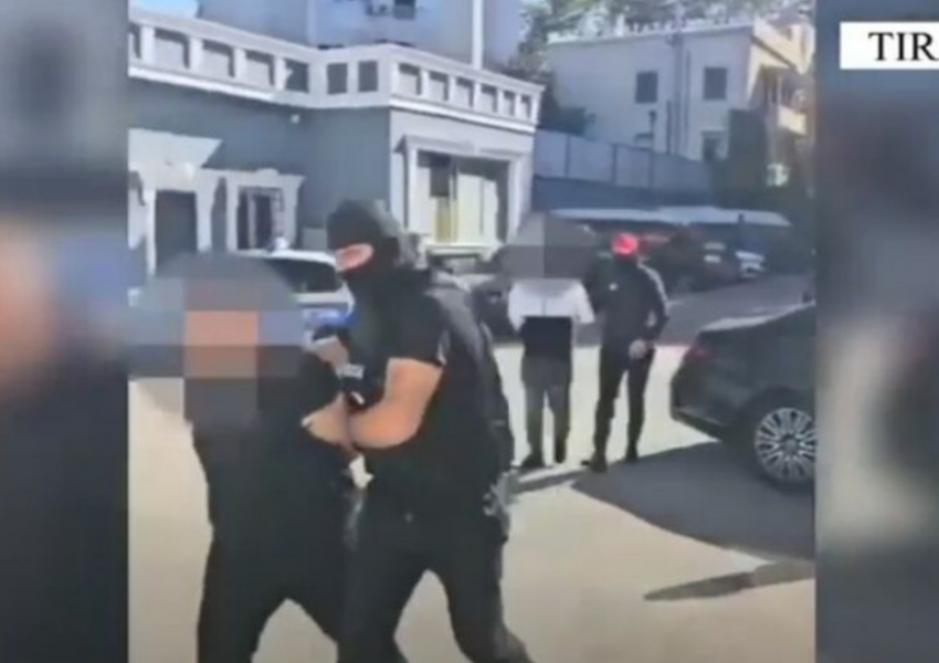 Goditet rrjeti i klandestinëve drejt BE-së/ Në pranga ‘organizatori’ egjiptian i skemës