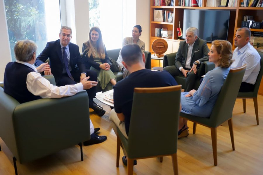VIDEO/ Berisha takim me delegacionin e IRI: I njoha me drejtuesit dhe strukturat e reja të PD  