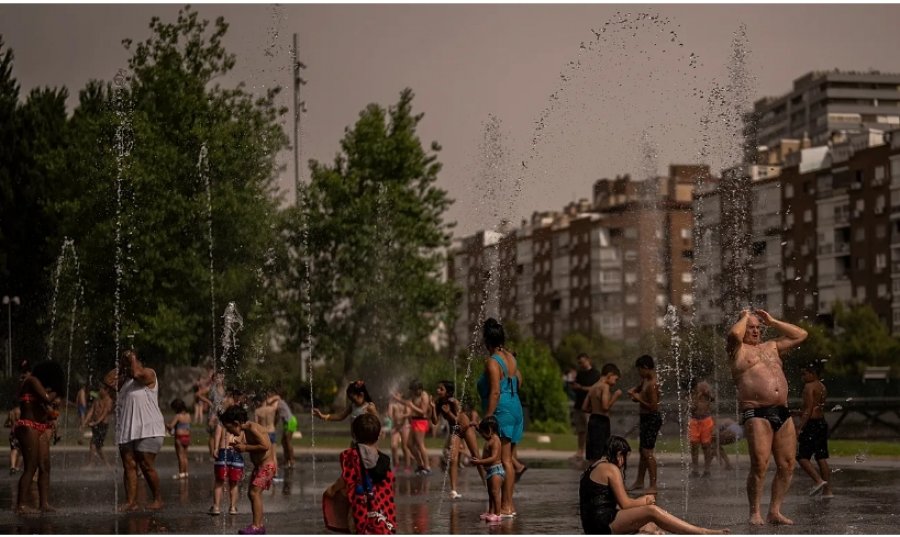 Spanja përballet me javën më të nxehtë të verës, me temperatura deri në 45°C javën e ardhshme