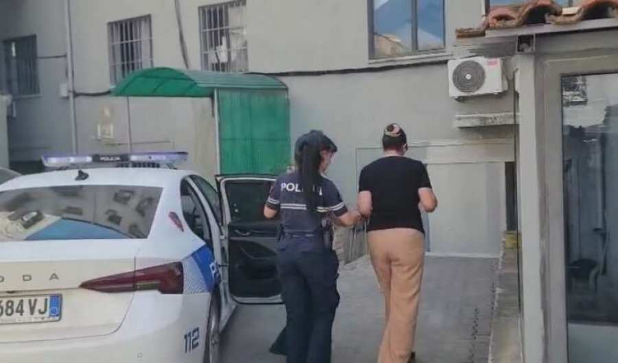 Vodhë miliona lekë të pensioneve, mbahet sot seanca për masën e sigurisë ndaj tre zyrtareve të Postës Shqiptare