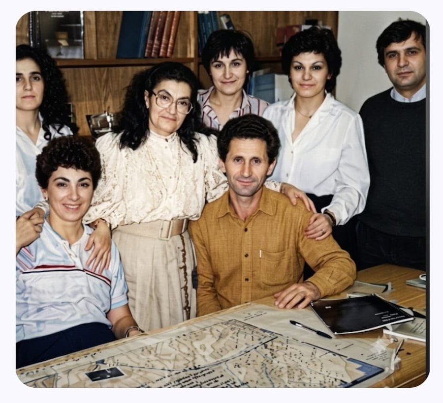 nikolla-qafoku-anetar-i-akademise-se-shkencave-lluka-qafoku-publikon-shkrimin-e-rexhep-ukes-lajme-si-ky-duam