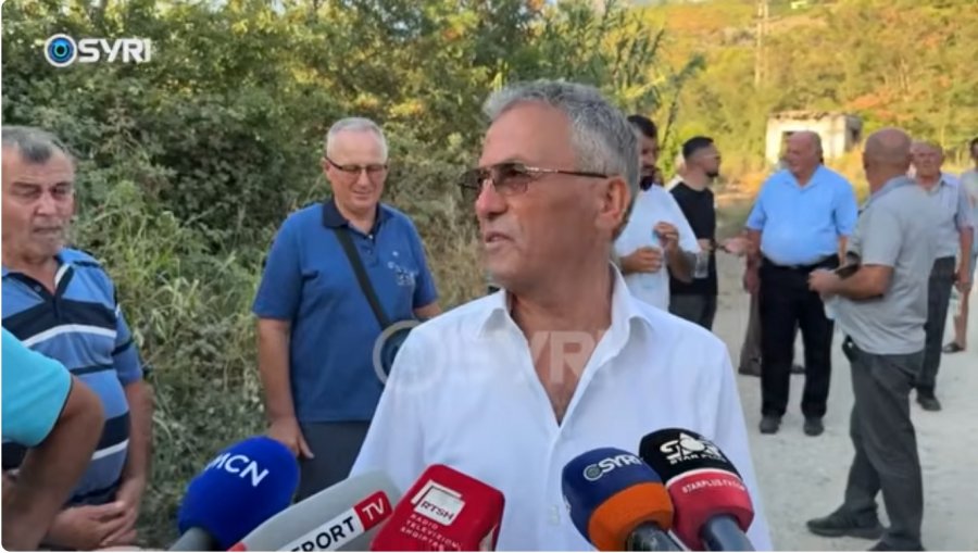 SYRI TV  Rruga nxjerr në protestë banorët e Malbardhës  Bashkia na ka gënjyer