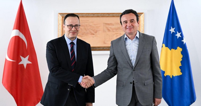 Kurti në takim lamtumirës me ambasadorin turk: Turqia, një prej shteteve që Kosova bashkëpunon shumë në mbrojtje e tregti