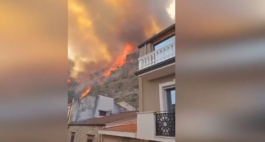 Flakët shkatërrojnë zonën pranë Palermos  autoritetet shpallin emergjencë