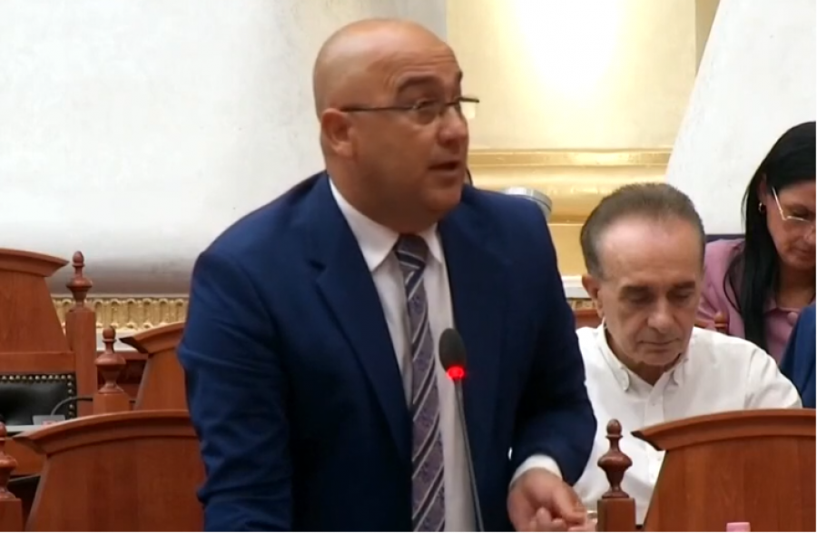 Zonat e mbrojtura, Himçi bën publik mesazhin e BE: Nëse nuk e zhbëni këtë ligj, ta harroni integrimin