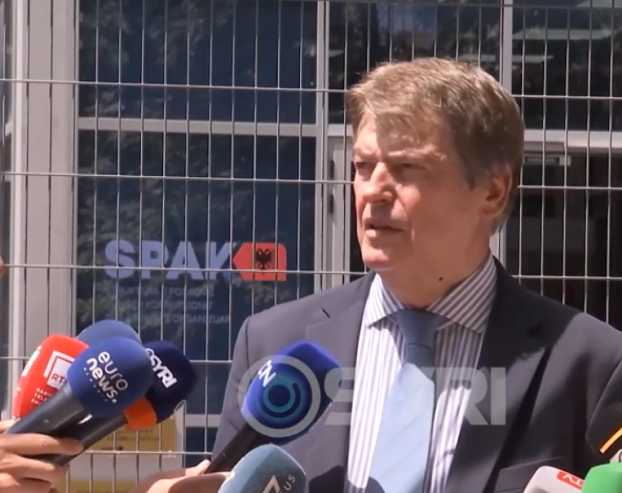syri-tv-bamir-topi-deshmon-ne-gjyqin-per-partizanin-procedura-nen-konsultim-me-eksperte-te-nato-s