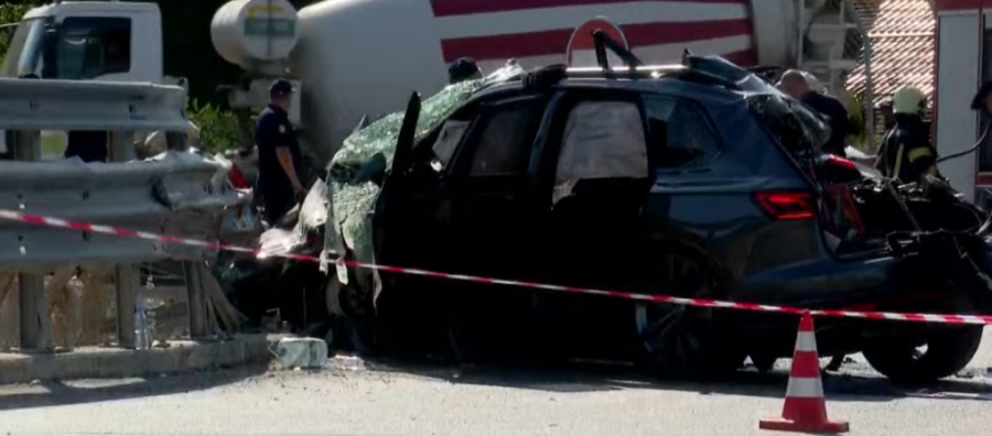 Aksidenti tragjik në Unazën e Madhe  humb jetën drejtuesi i betonieres  pasagjeri në gjendje të rëndë