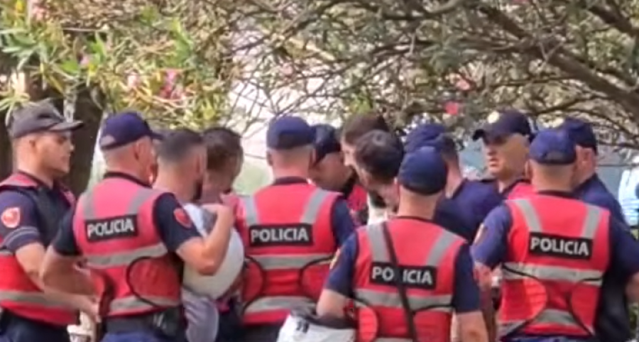 Frika në palcë  Rama urdhëron narko policinë të arrestojë protestuesit  shkon në 5 numri i të shoqëruar