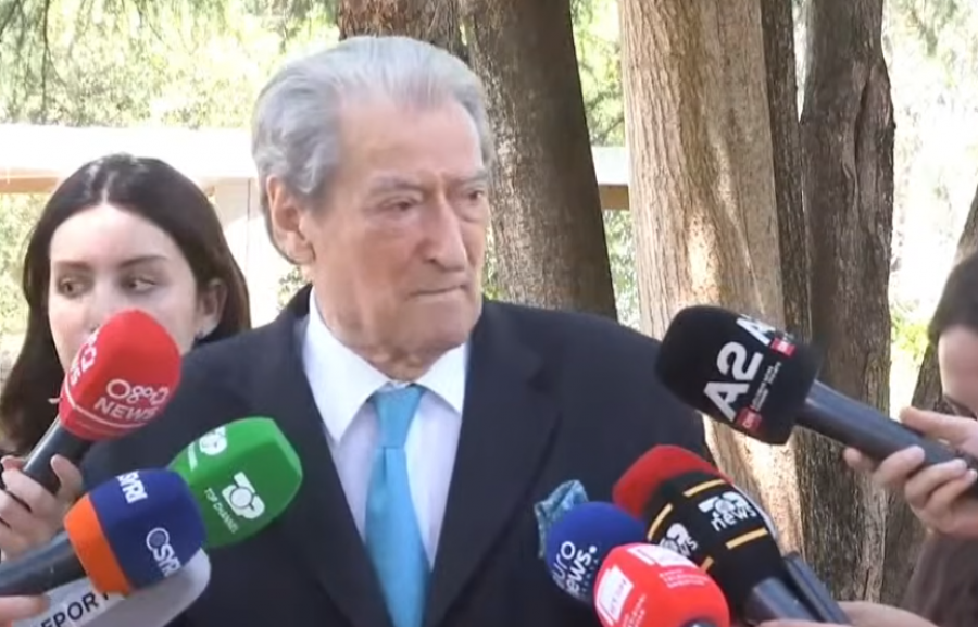 Berisha  Reforma territoriale është kusht i BE  Rama po paraqet një raport në kundërshtim me ligjin
