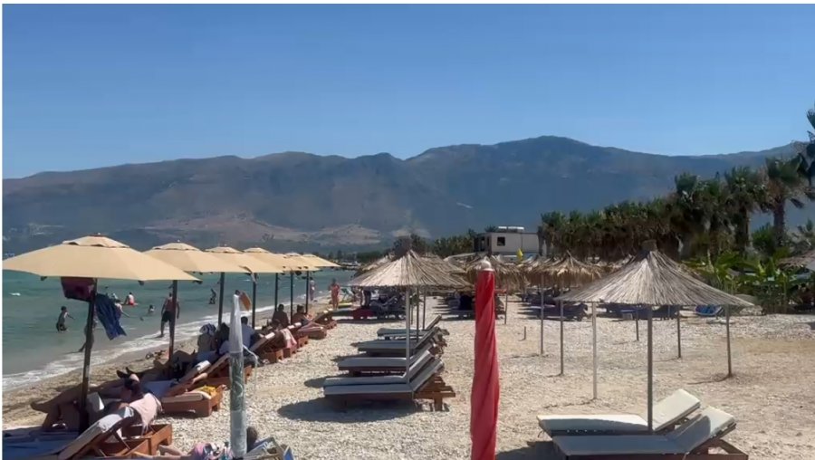 Humb jetën pushuesi 75 vjeçar në plazhin e Orikumit  dyshohet se pësoi infarkt