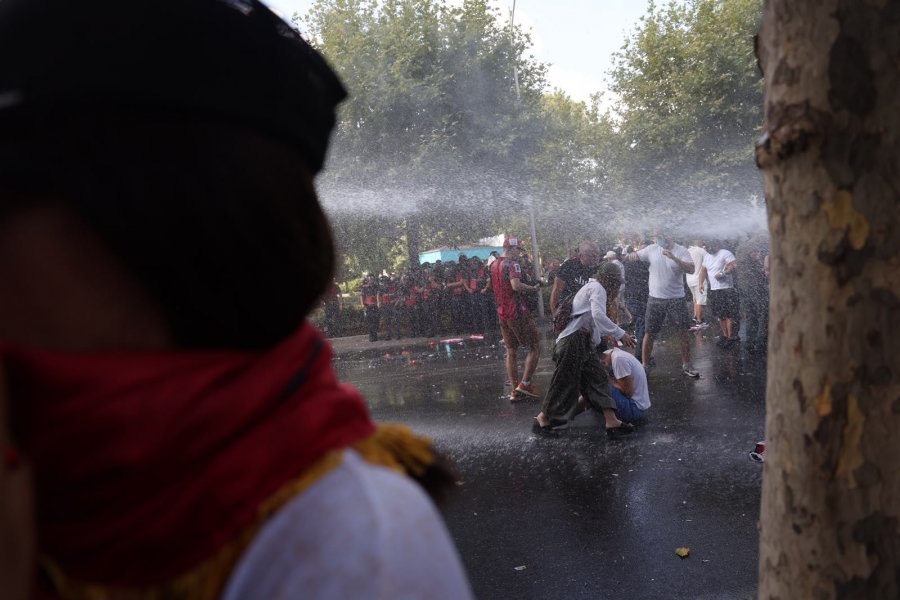 FOTOLAJM/ Shqipëria 2026: Narkoshteti i Ramës dhunon barbarisht qytetarët e tij