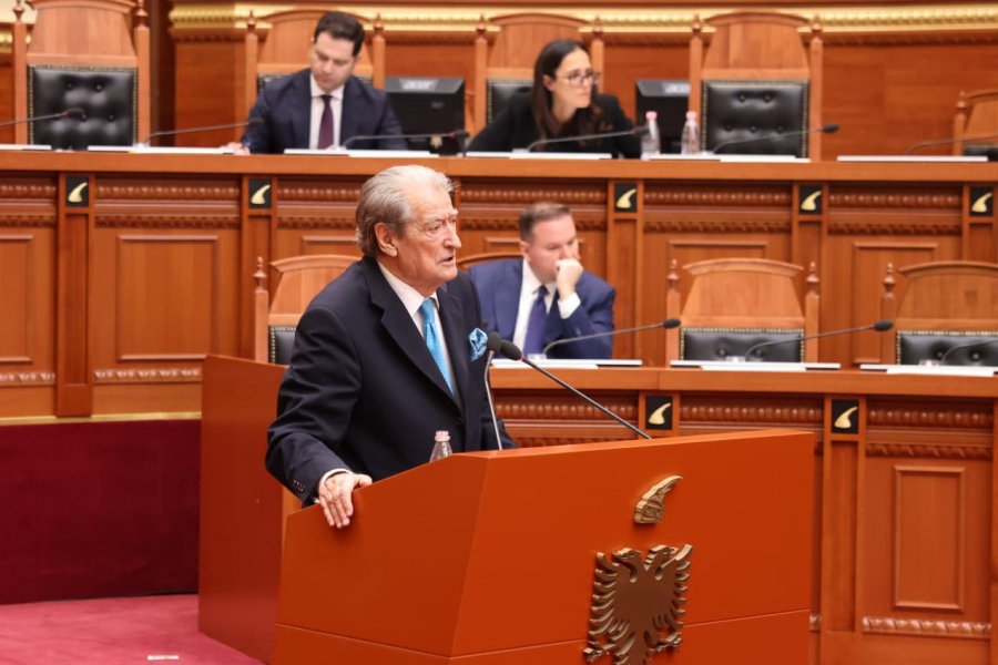 Berisha  Dënoj brutalitetin e narkopolicisë ndaj protestuesve  Sot parlamenti duhet të vendosë fundin e tij