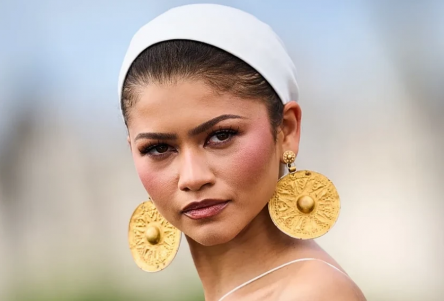 Zendaya mahnit me bizhuteri antike, por origjina e tyre hap një debat të madh