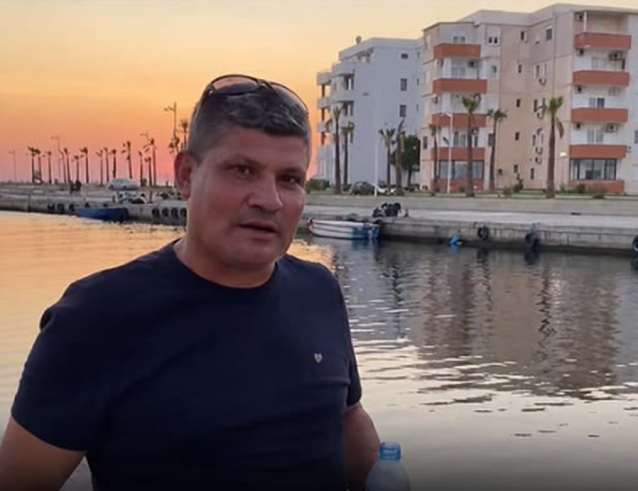 Plagosi kushëririn, 60-vjeçari i njohur në ‘TikTok’ si ‘Izet Pantera’