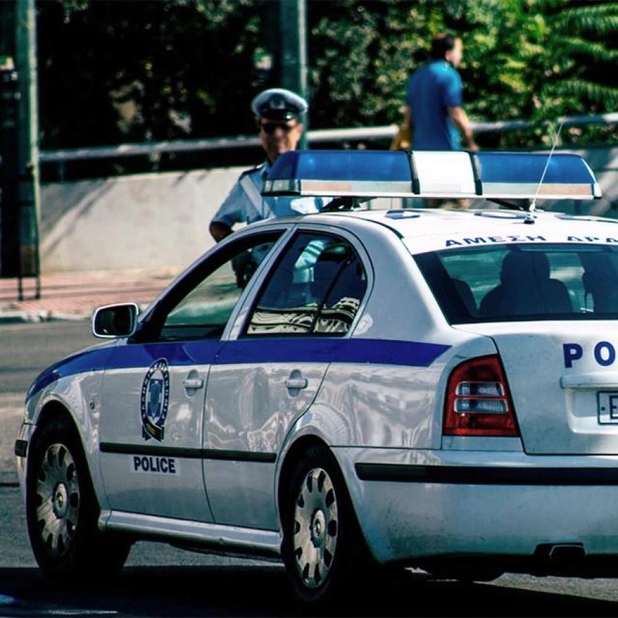 Një valixhe e dyshimtë u gjet në qendër të Athinës, bllokohet trafiku, në pikën e kontrollit TEEM