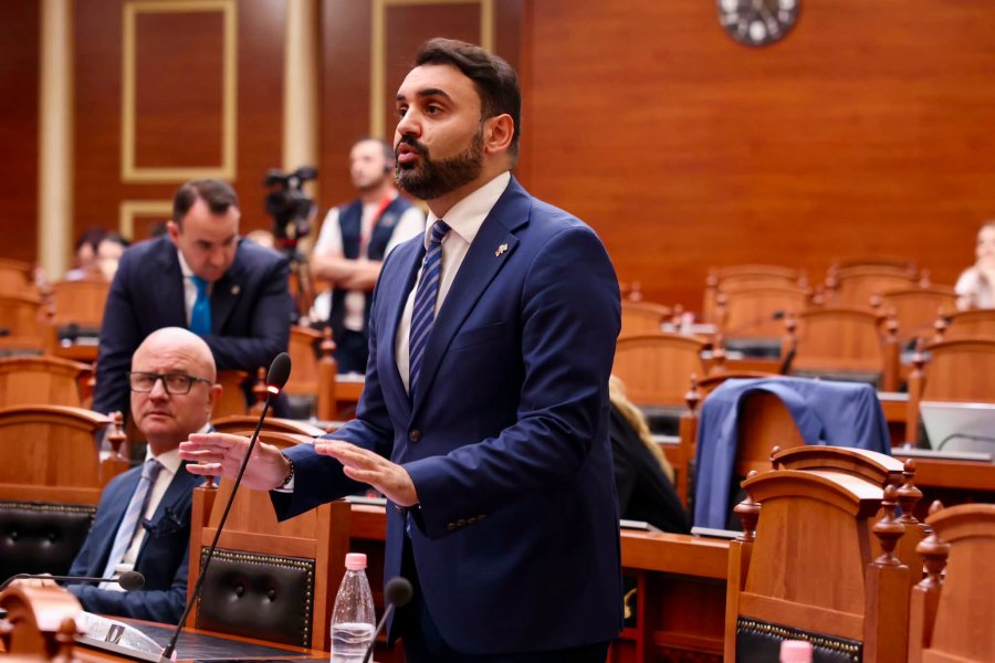 Këlliçi: Ramës nuk i shkruan askush, pas tij janë vetëm oligarkët dhe klientët e pushtetit