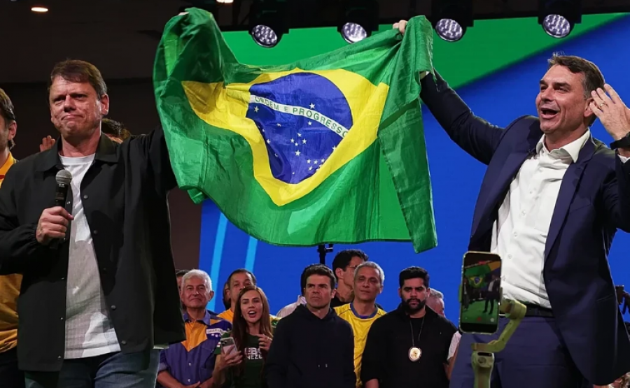 Djali i Bolsonaros nominohet si kandidat presidencial i krahut të djathtë në Brazil