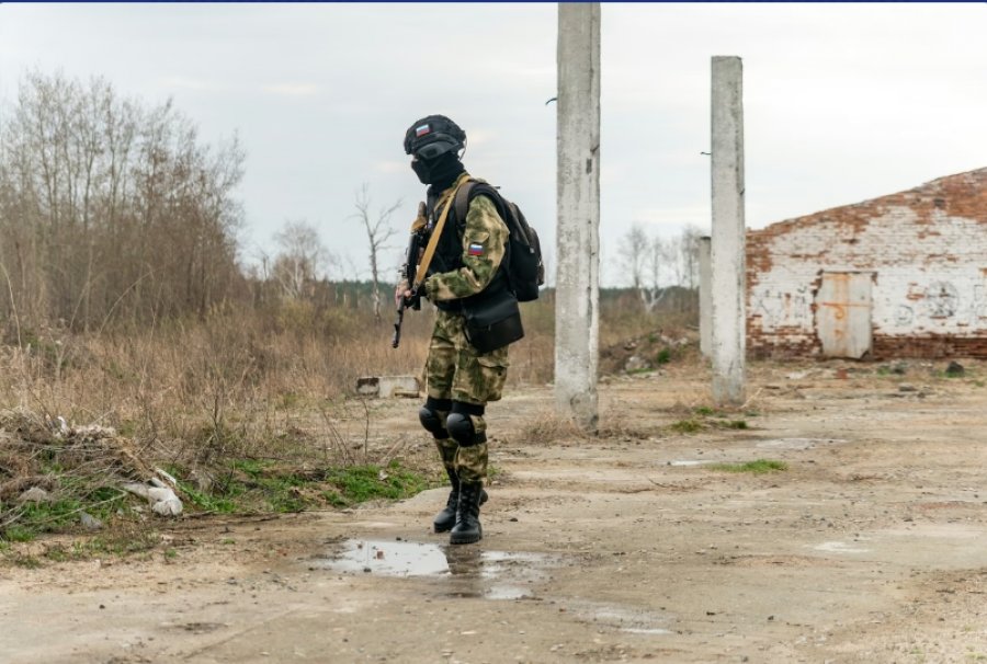 Rusia po josh burra nga vendet më të varfra për t'i dërguar në vijat e frontit në luftë, çfarë u premton atyre?