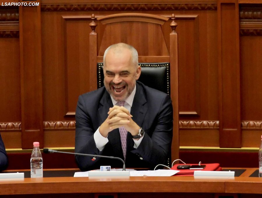 Votimi i marrëveshjes me SHBA/ Rama mbyll dyert e Kuvendit, nuk lejohen as mediat