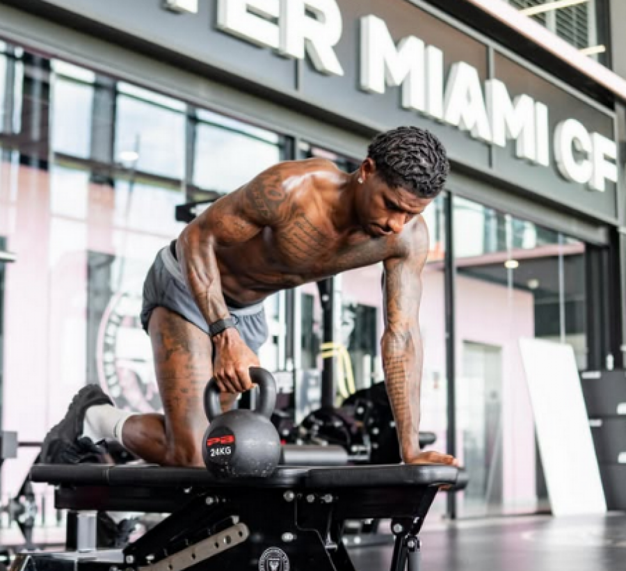 Rashford fiton muskuj para Botërorit në ‘shtëpinë’ e Messit, e ardhmja te Barcelona mbetet e paqartë (fotot)