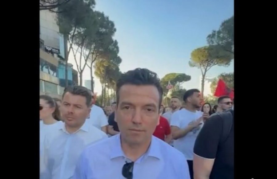 Nga ‘tapeti i kuq’ për Kushner te protesta e Zvërnecit, paradoksi politik i Agron Shehajt