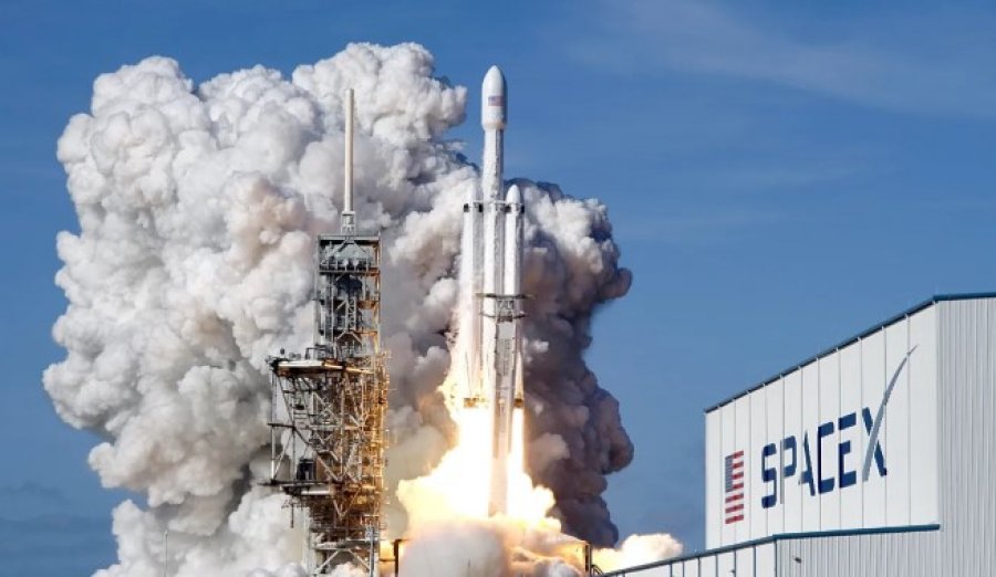 spacex-drejt-ofertes-publike-fillestare-me-te-madhe-ne-histori-prej-75-miliarde-dollaresh