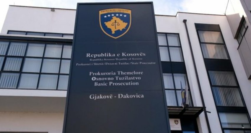 Arrestohen katër persona në Gjakovë, gjenden drogë, armë dhe para