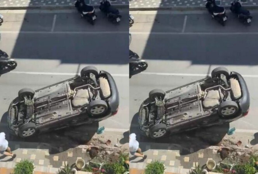 Aksident në Sarandë, përplasen dy automjete, njëra përfundon e përmbysur në mes të rrugës