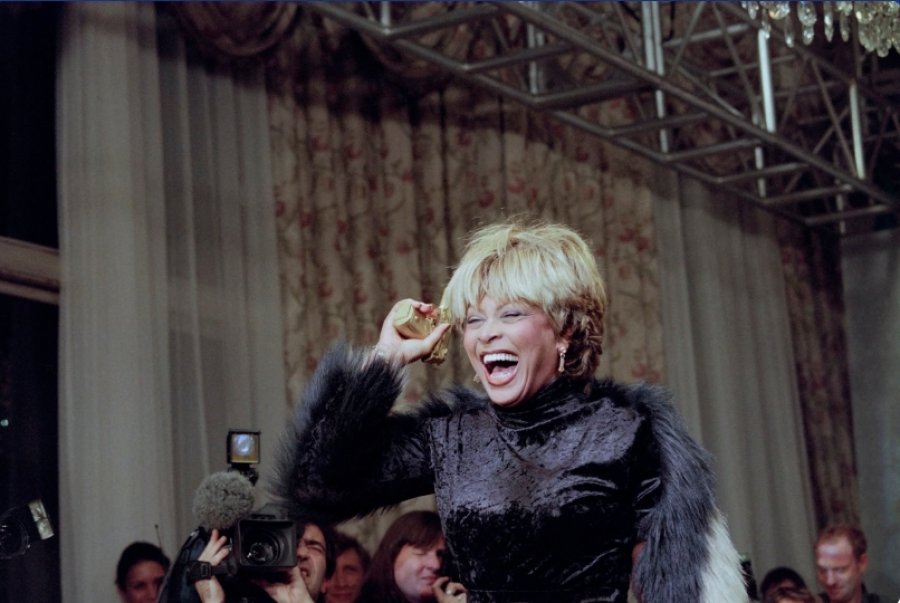 Një rol i pazakontë që Tina Turner mezi e pranoi u bë një pikë kthese në karrierën e saj