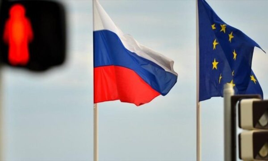 Shtetet e BE-së kërkojnë rregulla më të ashpra për refuzimin e vizave turistike për rusët