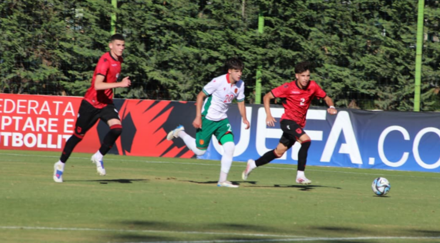 Kombëtarja U-16 luan ndeshjen e parë miqësore me Bullgarinë në ‘Shtëpinë e Futbollit’