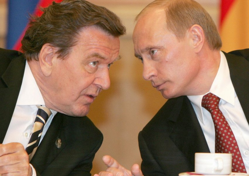 Kremlini: Putin u takua me ish-kancelarin gjerman Schroeder
