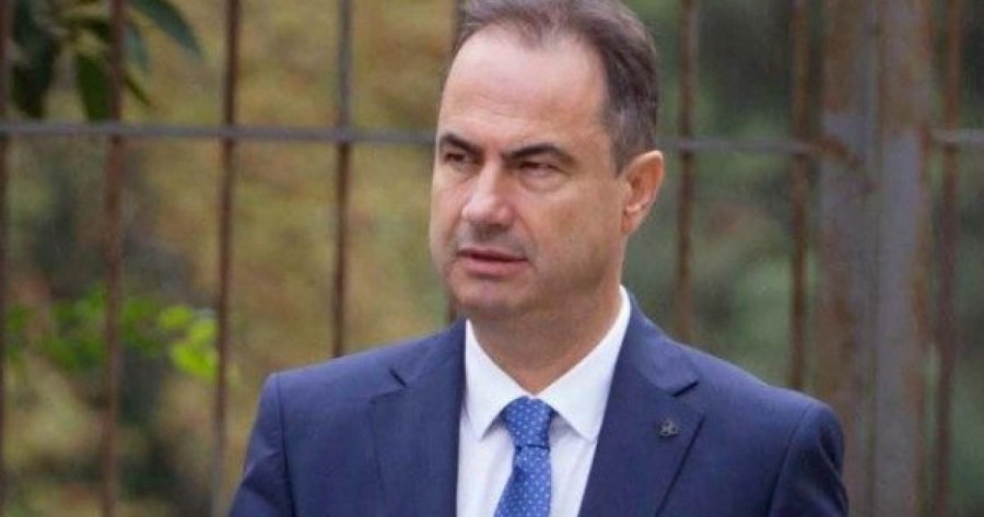 Të mbrojmë natyrën  Po njeriun  