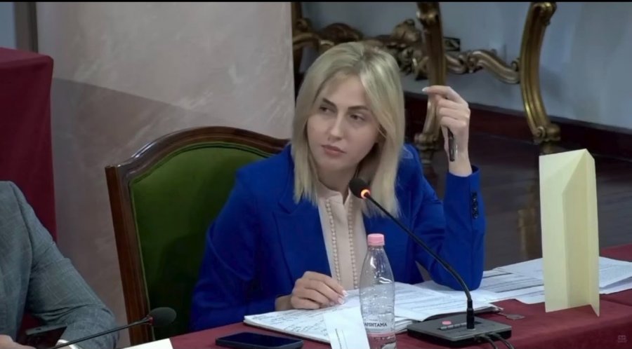 Ku kanë shkuar paratë e qytetarëve?/ Zhupa: Çaçi iku pa dhënë përgjigje, pranim i dështimit të Bashkisë Sarandë 