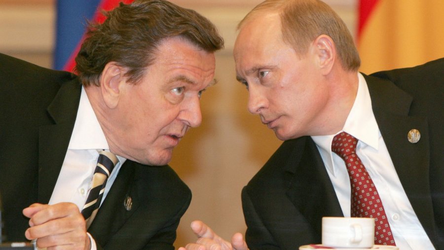 Kremlini: Putin u takua me ish-kancelarin gjerman Schroeder