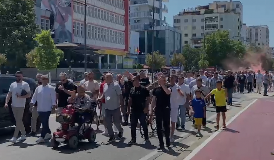  Spitali i Lushnjes  tragjedi e harruar nga qeveria   Korreshi  Nuk ka medikamente e pajisje  ministrja   