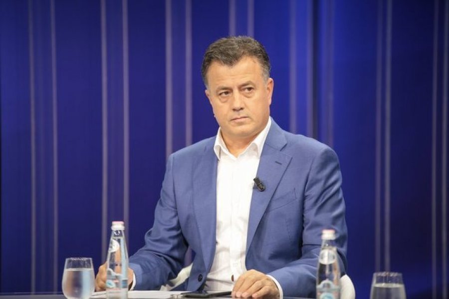 Fëmijët brohorasin ‘Rama ik’, Noka: Kjo qeveri po u lë trashëgimi korrupsionin