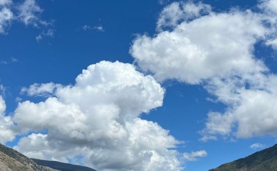 Kushte atmosferike të qëndrueshme, parashikimi i motit për sot