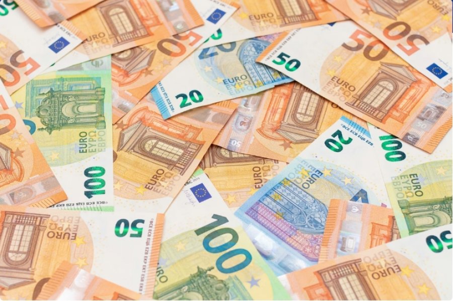 Komisioni Evropian i paguan Ukrainës gati 2.8 miliardë euro