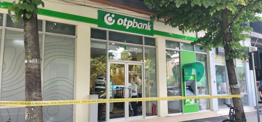 U grabitën 60 mijë euro nga ‘OTP Bank’, grabitësi bashkëpunoi me një punonjës së bankës. Rroja në ‘arrest shtëpie’