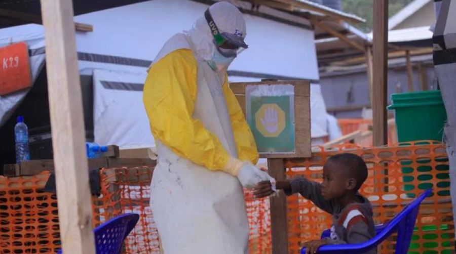 Frikë nga përhapja e Ebolës, shkon në 101 numri i viktimave në Kongo