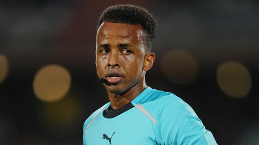 arbitri-somalez-i-debuar-nga-shba-ja-me-ndaluan-per-11-ore-kisha-dokumente-te-rregullta