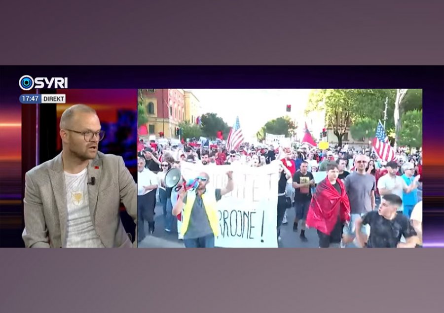  Protesta  historike për Shqipërinë   Kalaja  Momenti më i bukur i tranzicionit shqiptar