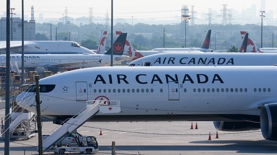 Piloti i 'Air Canada'-s, akuzohet për pilotimin e 900 fluturimeve pa licencë për 17 vite