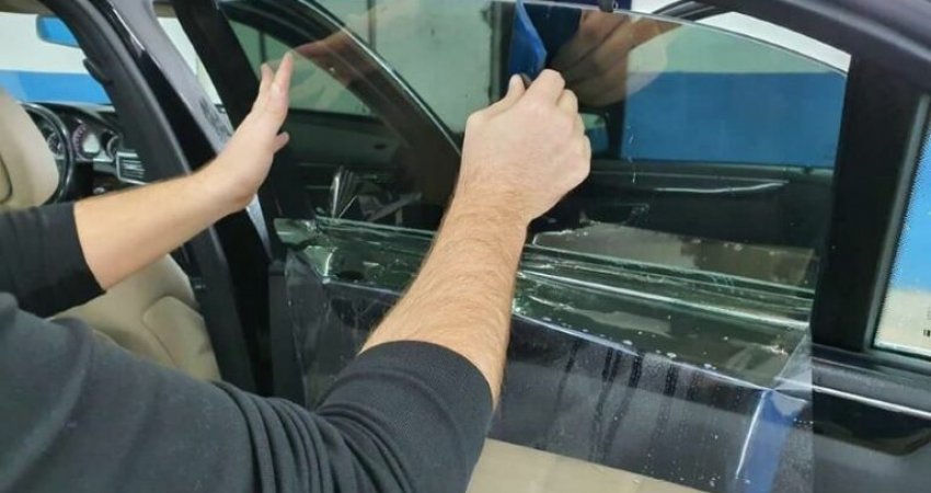 Vendos Gjykata Supreme: Hiqet ndalimi për xhamat e errësuar në automjete