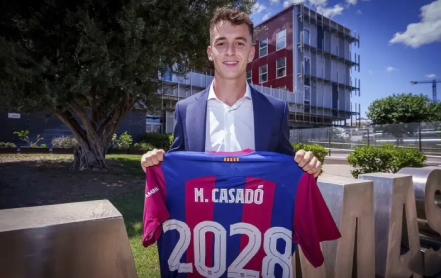 Casadó dhe Barcelona bien dakord për largimin, Mendes ka dy oferta për mesfushorin