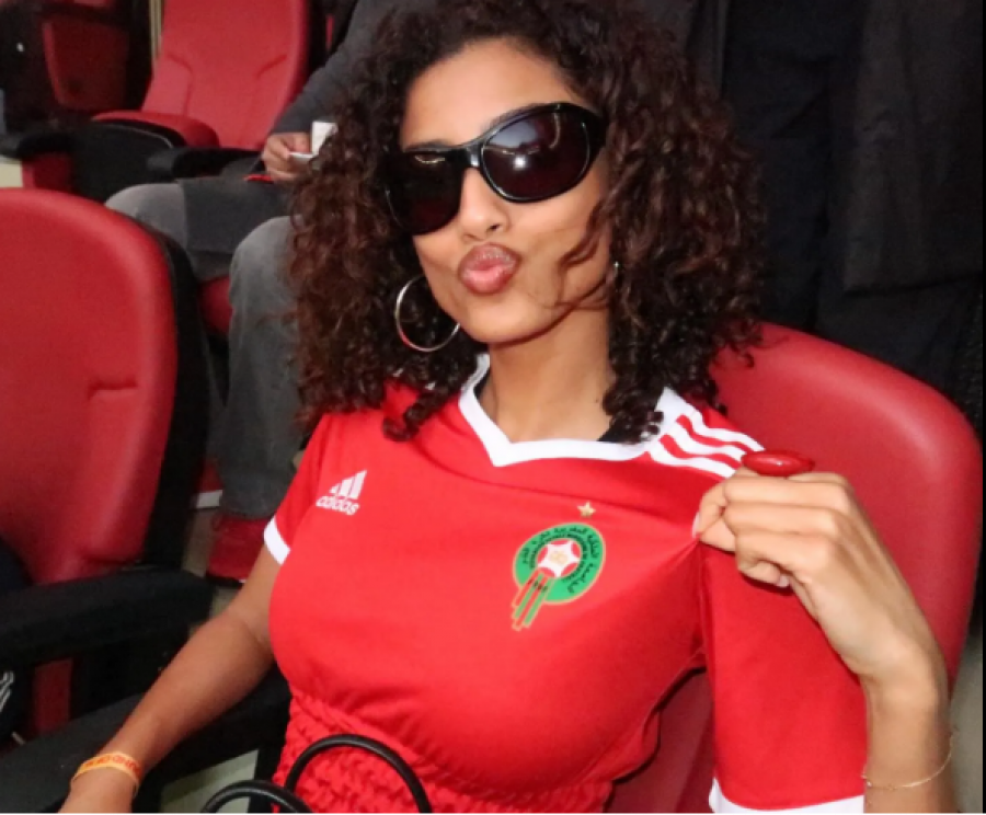 tifozja-me-e-bukur-e-marokut-supermodelja-e-victoria-s-secret-qe-mbeshtet-luanet-e-atlasit
